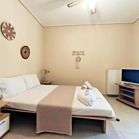 Apus Family * Lefkada City
